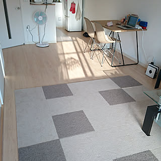 団地 タイルカーペットのおしゃれなアレンジ 飾り方のインテリア実例 Roomclip ルームクリップ