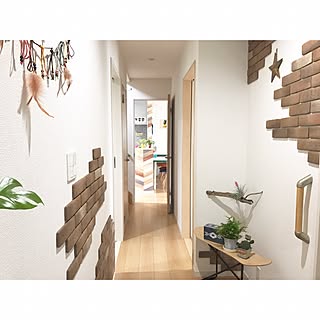 玄関/入り口/壁紙屋本舗/ヘリンボーン/NO GREEN NO LIFE/グリーンのある暮らし...などのインテリア実例 - 2017-06-06 15:46:29