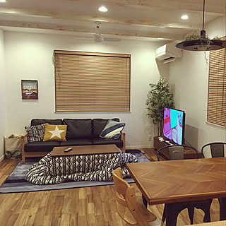 白い梁のインテリア実例 Roomclip ルームクリップ