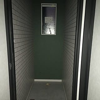 モスグリーンの壁紙のインテリア実例 Roomclip ルームクリップ モスグリーンの壁紙のインテリア実例 Roomclip ルームクリップ
