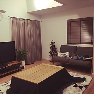 部屋全体/床に物は置かない/すっきりとした暮らし/クリスマス仕様/ソファー&クッション...などのインテリア実例 - 2016-11-14 23:39:47