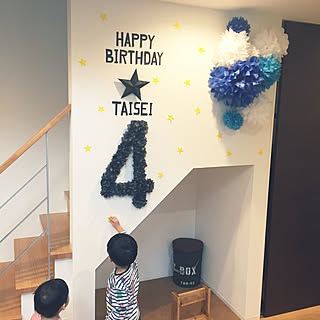ペーパーポンポン 誕生日飾り付けのインテリア実例 Roomclip ルームクリップ