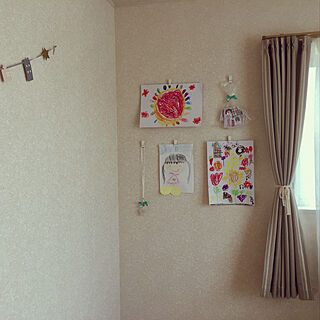 100均 子供の絵を飾るのインテリア実例 Roomclip ルームクリップ