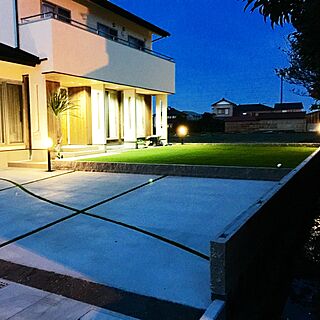 ガーデンライト 人工芝の庭のインテリア実例 Roomclip ルームクリップ