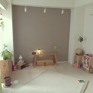 パリのアパルトマン ミニマリストのおしゃれなインテリア 部屋 家具の実例 Roomclip ルームクリップ