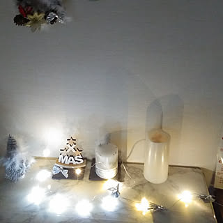 ベッド周り/クリスマスディスプレイ/100均/アロマキャンドル癒される♡のインテリア実例 - 2018-12-06 07:22:46