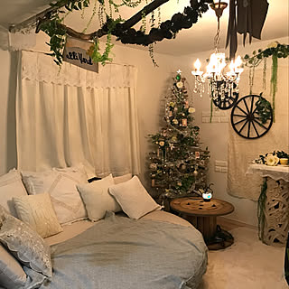 リビング/クリスマスリース/ソファベッド/クッション/クリスマスツリー...などのインテリア実例 - 2018-07-17 21:24:12