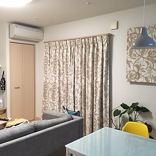 女性の、4LDK、家族住まいの「部屋全体」についてのインテリア実例