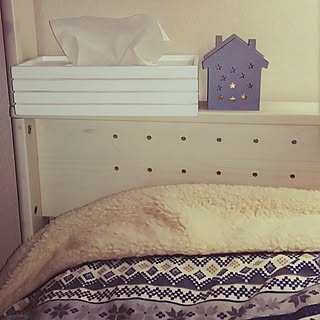 女性の、4LDK、家族住まいの「ベッド周り」についてのインテリア実例