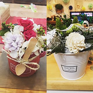 部屋全体/プリザーブドフラワーアレンジメント/ドライフラワーアレンジ/ハンドメイド/フォローありがとうございます❤️...などのインテリア実例 - 2017-05-16 06:26:41