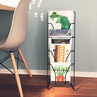 棚/アクセントクロス/絵本/イームズチェアリプロダクトのインテリア実例 - 2016-11-09 14:37:43