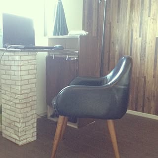 机/カフェ風/木目/レンガ壁紙/100均...などのインテリア実例 - 2016-02-10 09:24:18