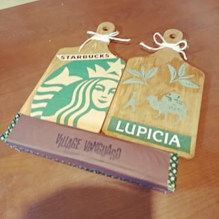 机/ショッパー/カッティングボード/スタバ紙袋/LUPICIA紙袋...などのインテリア実例 - 2017-03-02 01:33:53