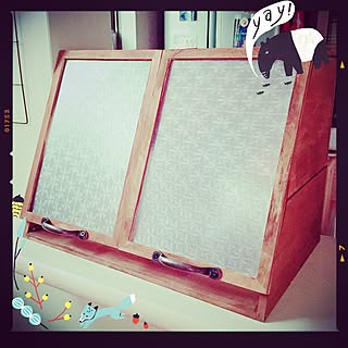 キッチン/すりガラス風シート/不器用なので必死/igも→yymmmeichanです/ショーケースDIY/100均...などのインテリア実例 - 2016-07-12 03:33:29