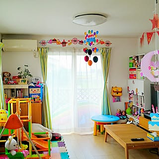 おもちゃ 狭いリビングのインテリア レイアウト実例 Roomclip ルームクリップ