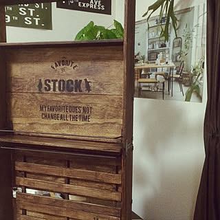 棚/殆ど100均!/わずか10センチの隙間に/薄型ブックシェルフ/ブックシェルフDIY...などのインテリア実例 - 2017-09-09 22:12:22