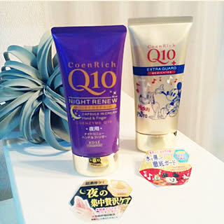 ハンドクリーム/Q10/冬の必需品/水を彈いて徹底ガード!/夜の集中徹底ケア!...などのインテリア実例 - 2017-10-28 20:51:57