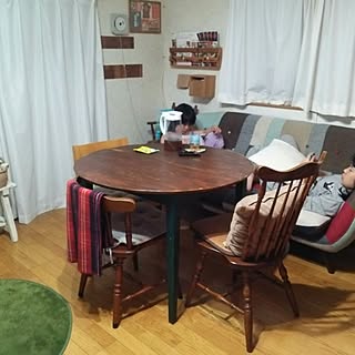 リビング/長女と次女/無印良品 壁掛けCD/無印良品 テーブル/無印良品...などのインテリア実例 - 2016-04-23 21:24:55