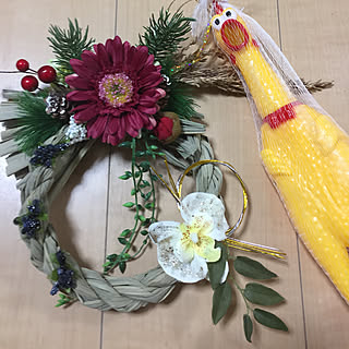 後残り1日ですね(՞ټ՞☝/ハンドメイドのしめ縄飾るょぉー!/ダイソー/ダイソーのおもちゃ☆/起きたぞ❗️...などのインテリア実例 - 2018-12-30 21:06:32