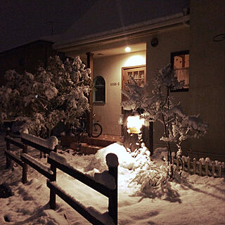 玄関/入り口/夜の外観/雪景色の我が家/積雪/今日は初雪降りました。...などのインテリア実例 - 2018-01-22 23:27:48