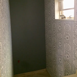 アクセントクロス/サンゲツ壁紙/ブルーグレーの壁紙/バス/トイレのインテリア実例 - 2020-02-25 02:32:00