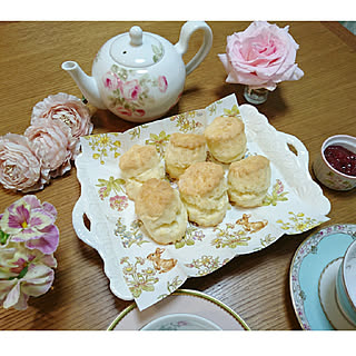 机/スコーン/薔薇/ティーポット/ティータイム...などのインテリア実例 - 2018-05-07 14:52:07