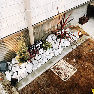 ソーラーライト ロックガーデンのおしゃれなアレンジ 飾り方のインテリア実例 Roomclip ルームクリップ