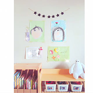 女性の、2DK、家族住まいの「壁/天井」についてのインテリア実例