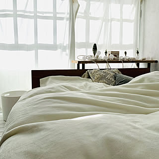 女性の、2LDK、家族住まいの「ベッド周り」についてのインテリア実例