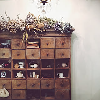 棚/花のある暮らし/フランスインテリア/antique/アンティークのある暮らし/アンティークドロワー...などのインテリア実例 - 2019-02-22 13:13:19