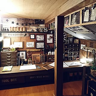 部屋全体/引き出し棚DIY/ケチ部/変わり者は褒め言葉/セリアのメッシュフレーム...などのインテリア実例 - 2017-04-30 23:06:30
