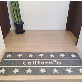 カリフォルニアスタイル しまむらのキッチンマットのインテリア実例 Roomclip ルームクリップ