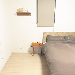 ベッド周り/アロマディフューザー/壁につけられる棚/無印ベッド/シンプル...などのインテリア実例 - 2017-09-03 21:07:17