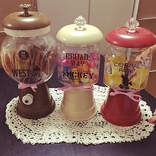 お菓子 ガチャガチャ風キャンディポットのおしゃれなアレンジ 飾り方のインテリア実例 Roomclip ルームクリップ