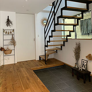 ドライフラワー/タイル/土間/マイホーム/壁掛けミラー...などのインテリア実例 - 2020-01-20 20:40:49