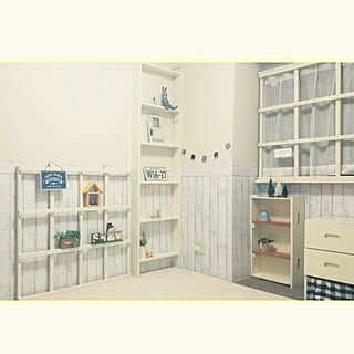 ベッド周り/白が好き♡/ラダーシェルフDIY/格子窓枠DIY/ハンドメイド大好き♡...などのインテリア実例 - 2017-11-02 18:50:41