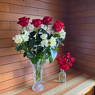 花瓶 アルストロメリアのインテリア実例 Roomclip ルームクリップ