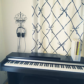 リビング/電子ピアノ/楽器/カーテン/リボン柄...などのインテリア実例 - 2018-05-14 14:30:15