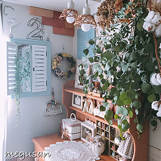 部屋全体/コーヒーフィルター紫陽花/ファブリックレンガ/satoto ちゃんの編み編み/gumi ちゃんの作品...などのインテリア実例 - 2017-10-01 09:16:23