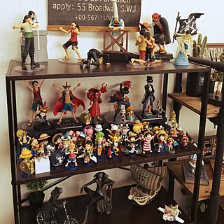 フィギュア ワンピースのおしゃれなアレンジ 飾り方のインテリア実例 Roomclip ルームクリップ