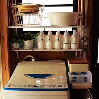 バス/トイレ/13年頑張っているナショナル洗濯機❤︎/ダウニーボール/琺瑯洗剤ケース/100均品のフェイク多肉...などのインテリア実例 - 2016-03-31 12:25:42