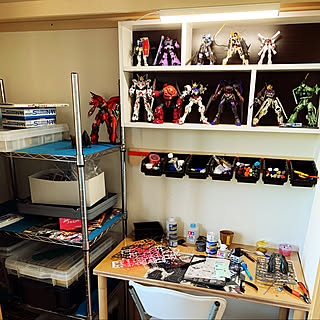 ベッド周り ガンプラのおしゃれなアレンジ 飾り方のインテリア実例 Roomclip ルームクリップ ベッド周り ガンプラのおしゃれなアレンジ 飾り方のインテリア実例 Roomclip ルームクリップ