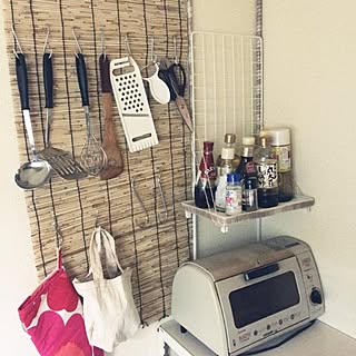 キッチン/一人暮らし/つっぱり棒/マスキングテ-プ/キッチンどうにかしたい...などのインテリア実例 - 2014-08-10 18:08:42