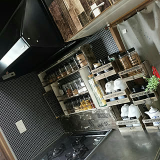 キッチン/壁紙屋本舗/調味料棚/100均/セリア...などのインテリア実例 - 2018-03-24 09:03:20