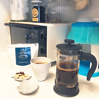 キッチンキャビネットの上/コストコナッツ/たまには和食器/ハンドピック/ビッグスマイルコーヒー...などのインテリア実例 - 2019-05-31 13:28:36