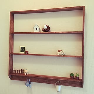 女性の、4DK、家族住まいの「壁/天井」についてのインテリア実例