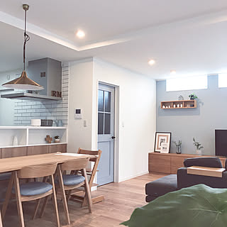 部屋全体/LIXIL/flameの照明がある部屋/unico ダイニングテーブル/無印良品 壁に付けられる家具...などのインテリア実例 - 2018-04-18 18:54:59