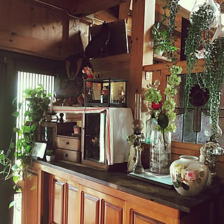 100均セリア品+..・* ❁/花器*オールドノリタケ/花のある暮らし+..・* ❁/フェイクグリーン.。.:* ❁/ペイント作品.:*✧...などのインテリア実例 - 2019-06-13 09:36:37