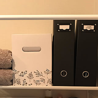モノトーン/一人暮らし/ニトリ/無印良品/100均...などのインテリア実例 - 2020-01-23 18:40:34
