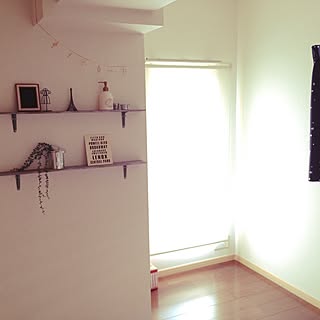 女性の、3LDK、家族住まいの「ベッド周り」についてのインテリア実例